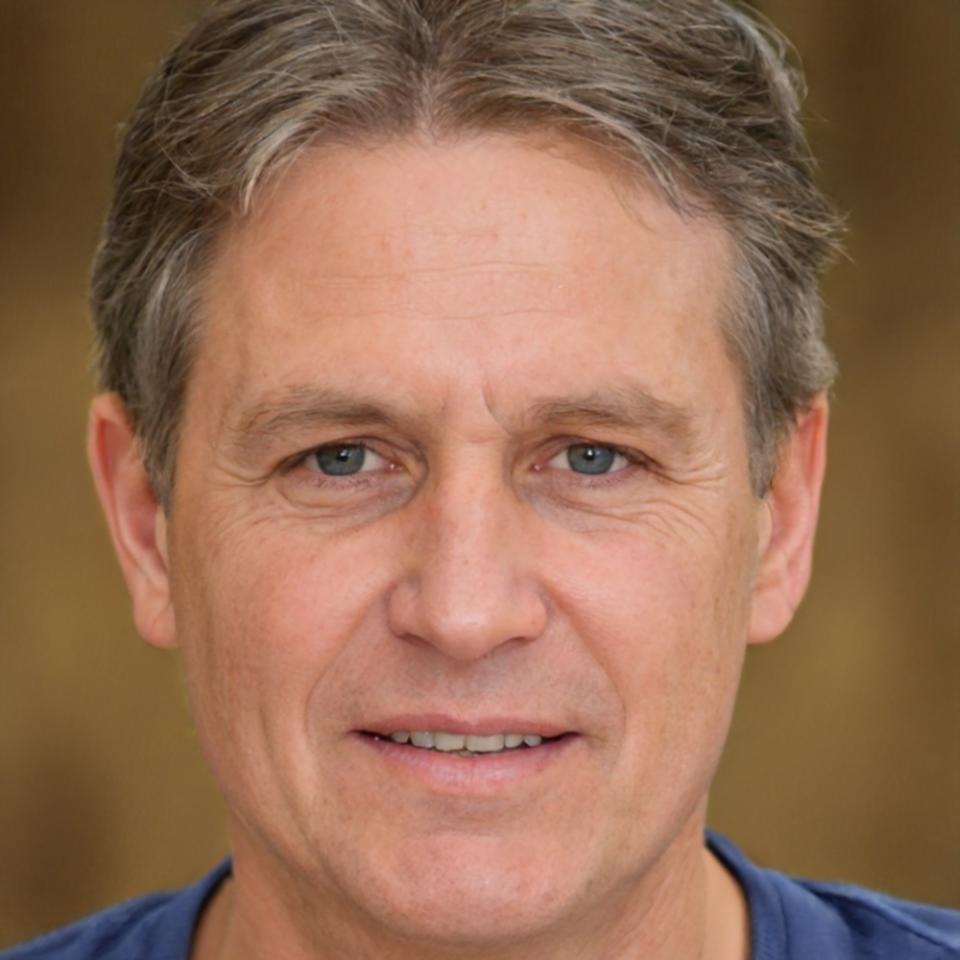 Portrait de Théodore Larroque, responsable pédagogique